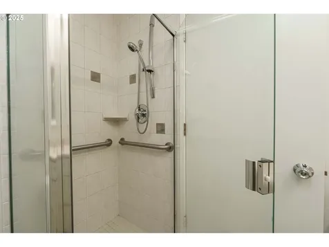 4248 NE 125th Place Portland OR 97230