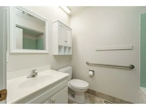 4248 NE 125th Place Portland OR 97230