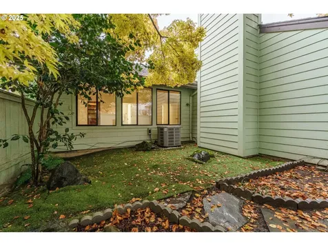 4248 NE 125th Place Portland OR 97230