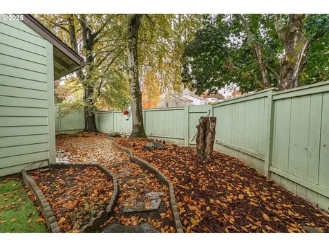 4248 NE 125th Place Portland OR 97230