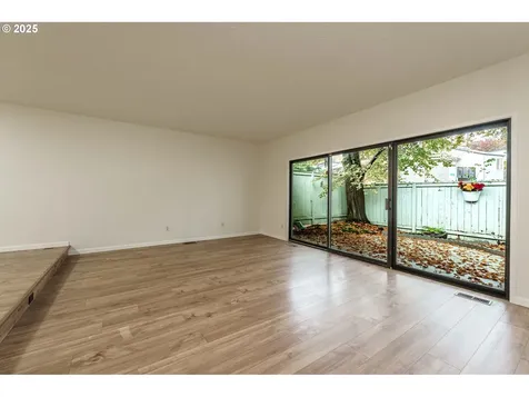 4248 NE 125th Place Portland OR 97230