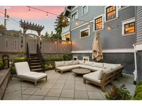 2023 SW Montgomery Drive Portland OR 97201