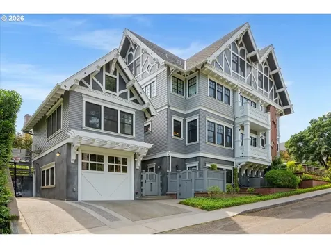 2023 SW Montgomery Drive Portland OR 97201