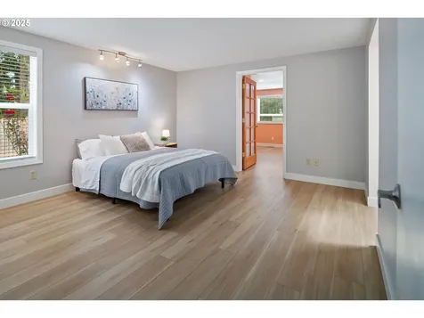 8720 SW Suffolk Court Beaverton OR 97008