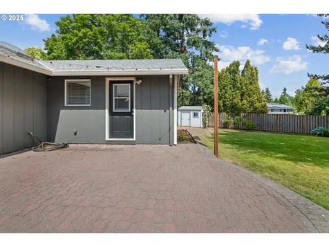 8720 SW Suffolk Court Beaverton OR 97008