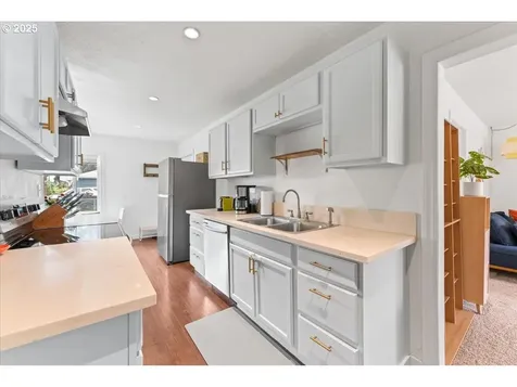 11705 SE Pine Street Portland OR 97216