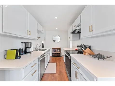11705 SE Pine Street Portland OR 97216
