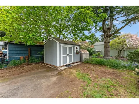 11705 SE Pine Street Portland OR 97216