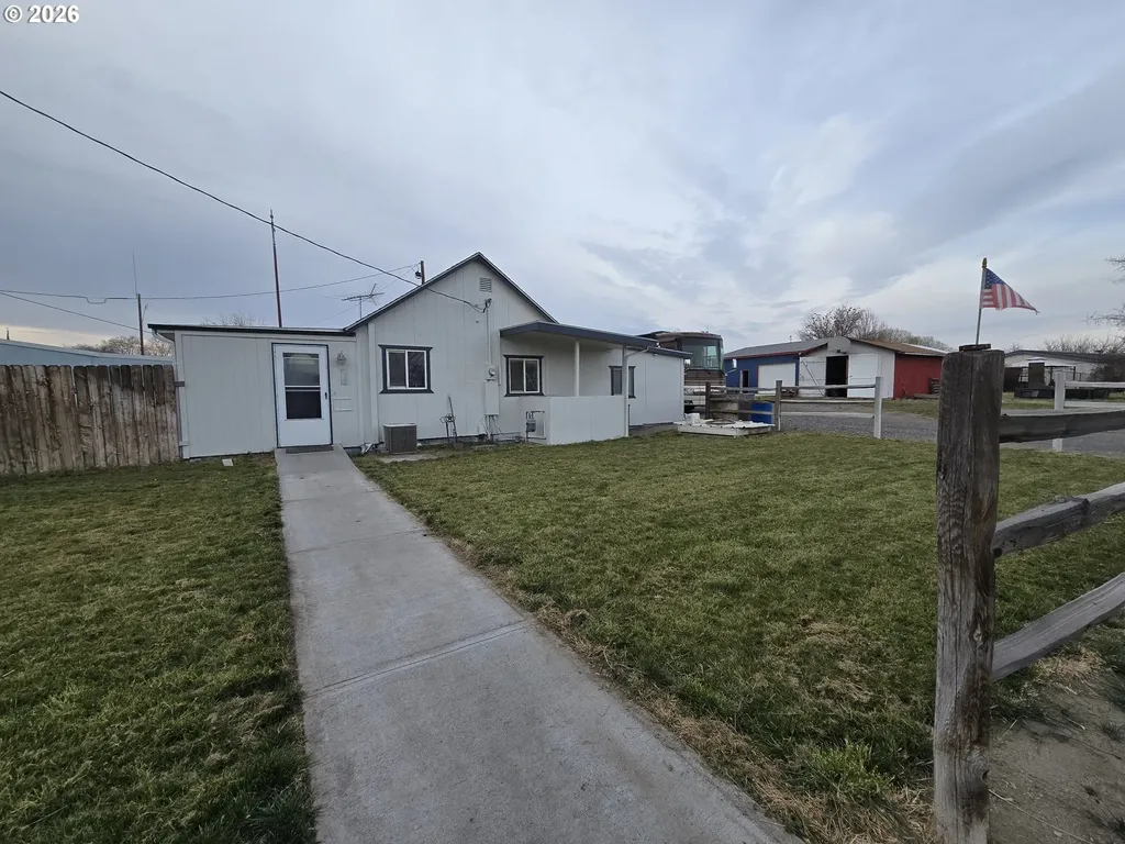 225 NE Eighth Street Irrigon OR 97844