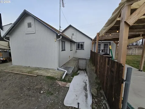 225 NE Eighth Street Irrigon OR 97844