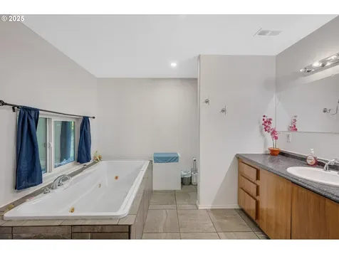 17205 Oakdale Road Dallas OR 97338