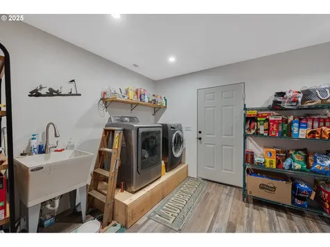 17205 Oakdale Road Dallas OR 97338