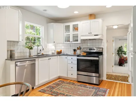 7076 SW Rice Court Portland OR 97223