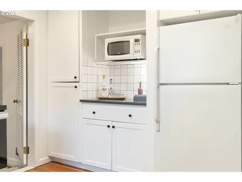 7076 SW Rice Court Portland OR 97223