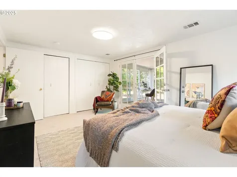 7076 SW Rice Court Portland OR 97223