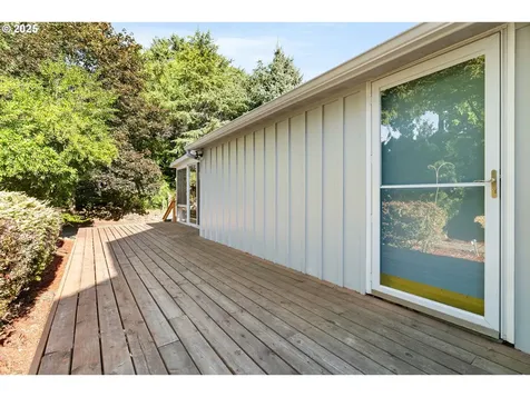 7076 SW Rice Court Portland OR 97223