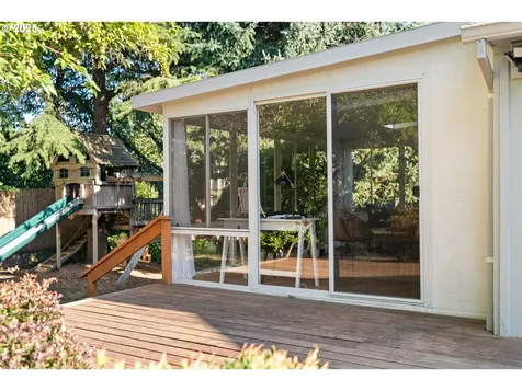 7076 SW Rice Court Portland OR 97223