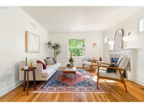 7076 SW Rice Court Portland OR 97223