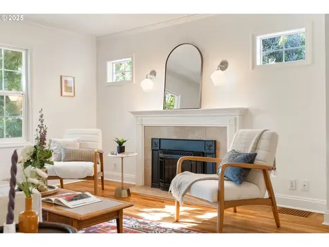7076 SW Rice Court Portland OR 97223