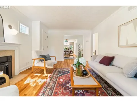 7076 SW Rice Court Portland OR 97223