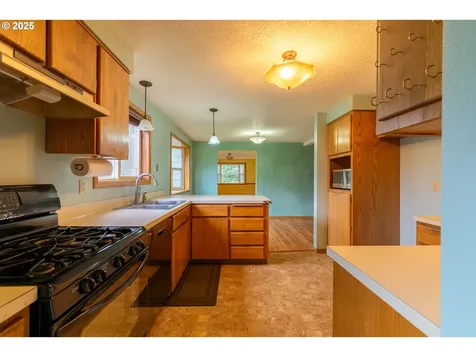 6652 Sweetwater Lane SE Salem OR 97317