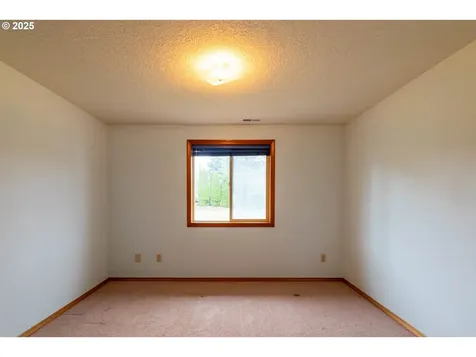 6652 Sweetwater Lane SE Salem OR 97317