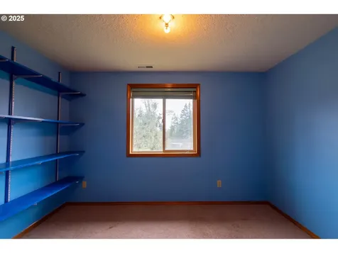 6652 Sweetwater Lane SE Salem OR 97317