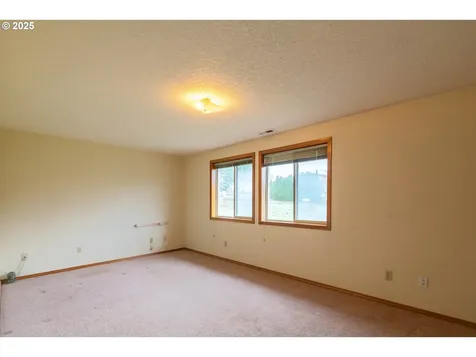 6652 Sweetwater Lane SE Salem OR 97317