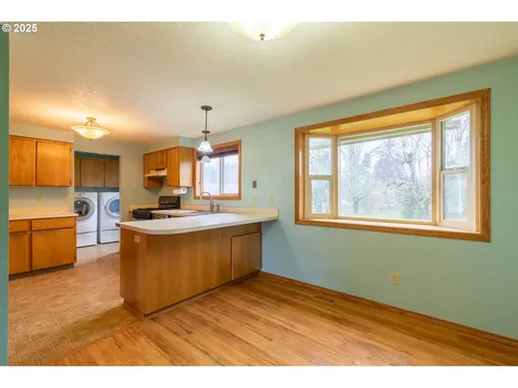 6652 Sweetwater Lane SE Salem OR 97317
