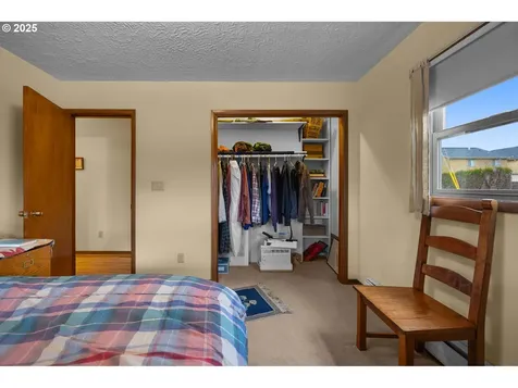 7015 SE 87th Avenue Portland OR 97266