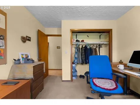 7015 SE 87th Avenue Portland OR 97266