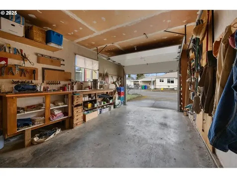 7015 SE 87th Avenue Portland OR 97266