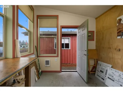 7015 SE 87th Avenue Portland OR 97266