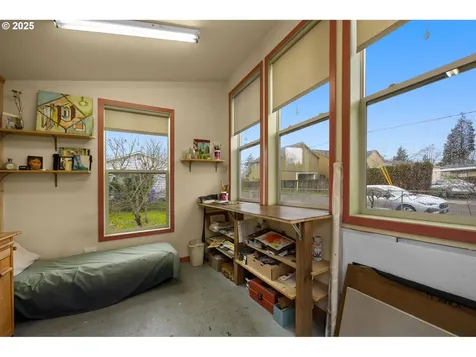 7015 SE 87th Avenue Portland OR 97266