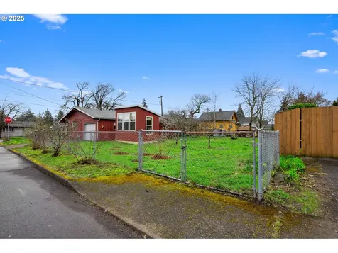 7015 SE 87th Avenue Portland OR 97266