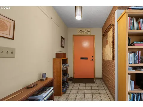 7015 SE 87th Avenue Portland OR 97266