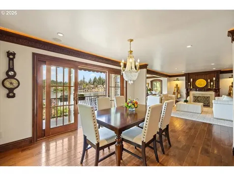1527 Lake Front Road Lake Oswego OR 97034