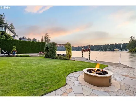 1527 Lake Front Road Lake Oswego OR 97034