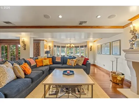 1527 Lake Front Road Lake Oswego OR 97034