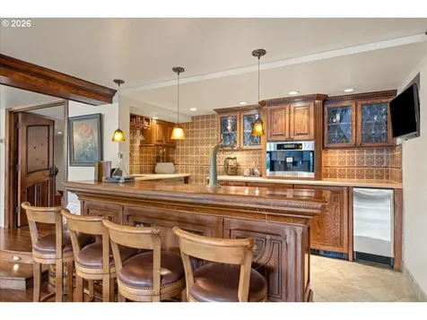 1527 Lake Front Road Lake Oswego OR 97034