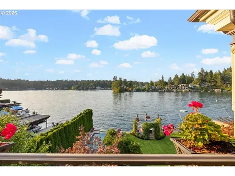 1527 Lake Front Road Lake Oswego OR 97034