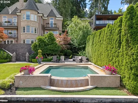 1527 Lake Front Road Lake Oswego OR 97034