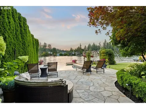 1527 Lake Front Road Lake Oswego OR 97034