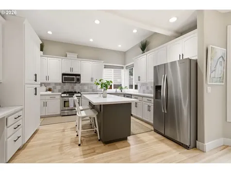 18009 NE 25th Street Vancouver WA 98684