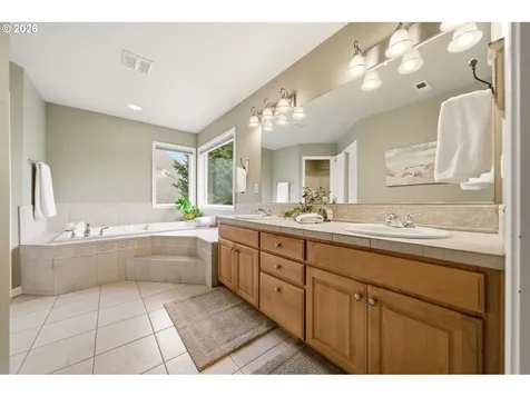 18009 NE 25th Street Vancouver WA 98684