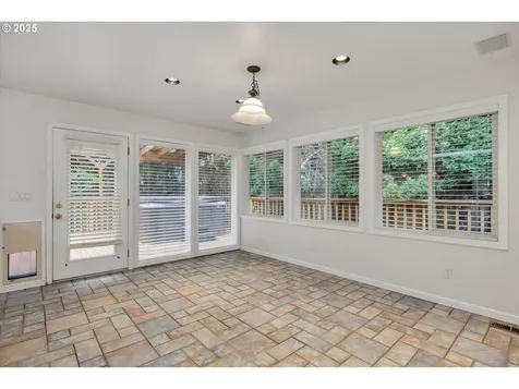 312 NE 14th Avenue Canby OR 97013