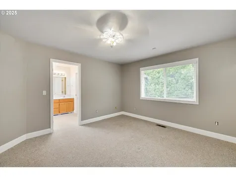 312 NE 14th Avenue Canby OR 97013