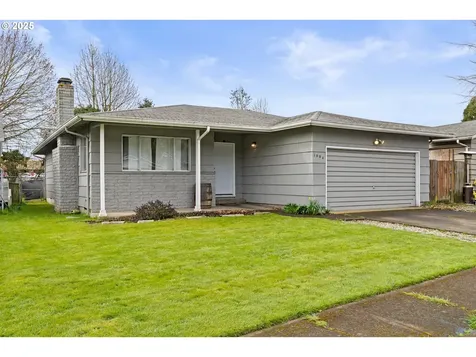 1004 Oak Street Kelso WA 98626