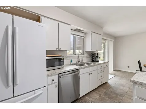 1004 Oak Street Kelso WA 98626