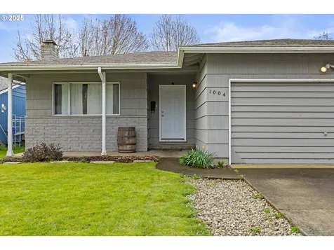 1004 Oak Street Kelso WA 98626